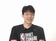 华体会登入-主动揽责!杨瀚森反思输球:第一次背靠背腿不听使唤了的简单介绍