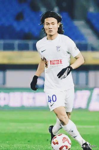 关于日本1-0韩国！卫冕东亚杯+3次夺冠超国足，30岁混血射手5球夺金靴的信息