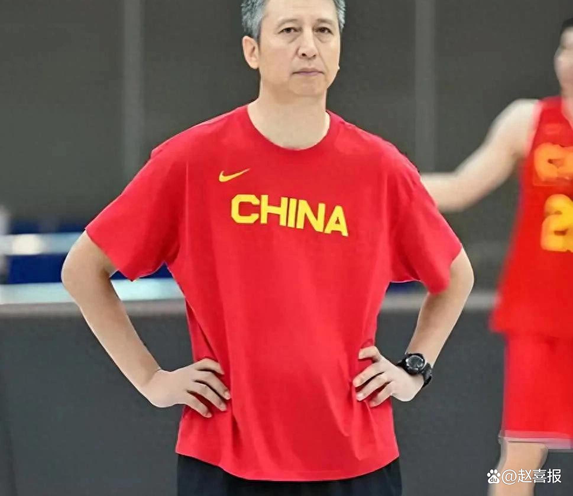 包含中国男篮球队已启程前往西班牙开启欧洲拉练的词条