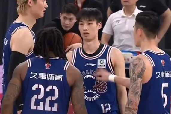 天津队顽强作战，以胜利回应质疑
